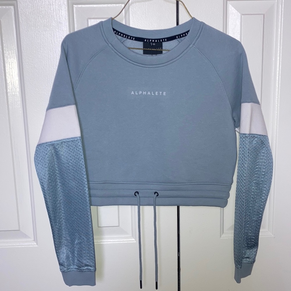 Alphalete cropped sweatshirt